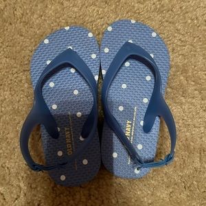 NWOT—Old Navy Toddler Flip Flops